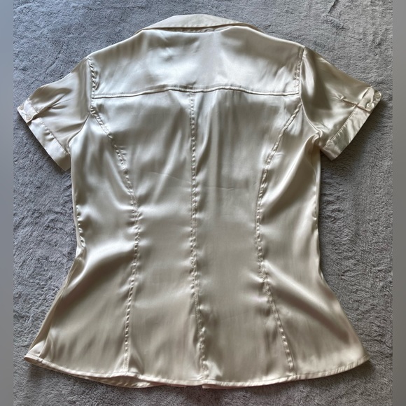 ZARA Basic satin effect, UK size 12, blouse from the popular UK Debenhams store. - Picture 2 of 5